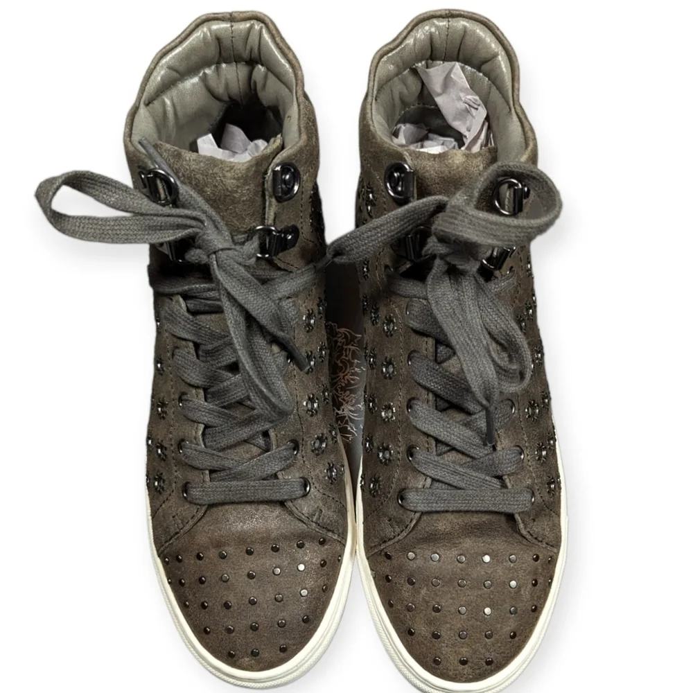 Vince Camuto don accept